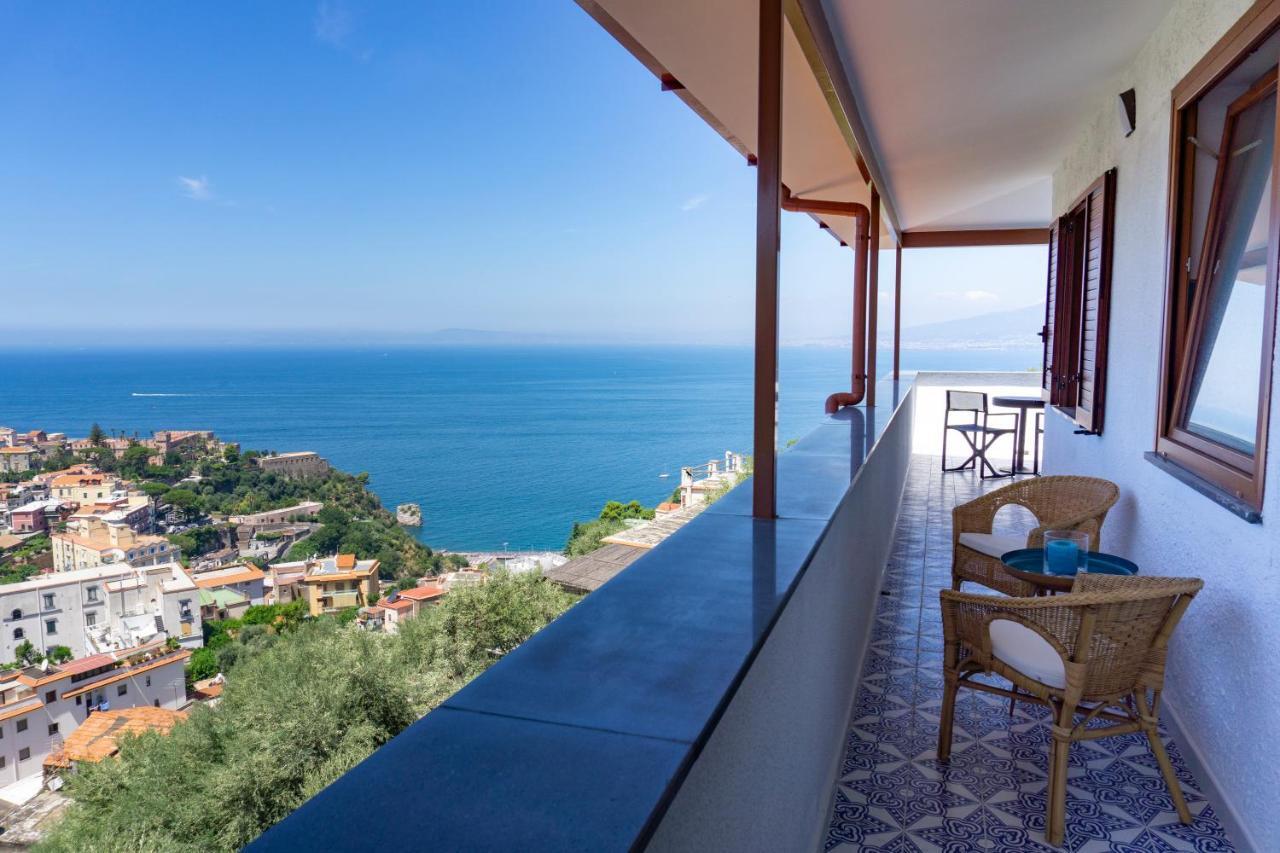 Appartamento In Villa Ariel Vico Equense Eksteriør billede